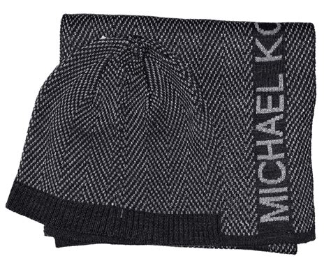 michael kors beanie and scarf.